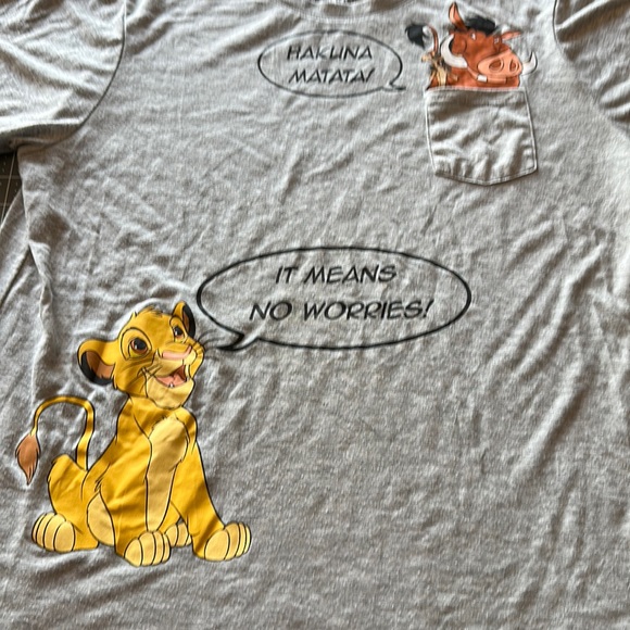 Disney Tops - #122D Disney Hakuna Matata tee, Lion King, size 3XL